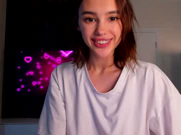 Nude cam girl angella_kleee image #2733004