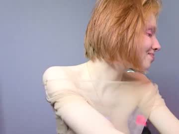 Nude cam girl ginger_hugs image #6356960