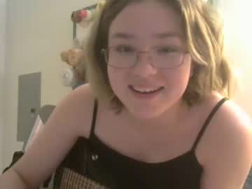 Nude cam girl ftarh18 image #4401704
