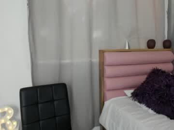 Nude cam girl roberta_lipa image #2649897