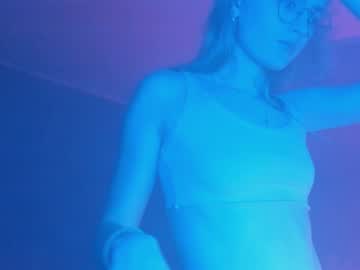 Nude cam girl linellali image #2944296