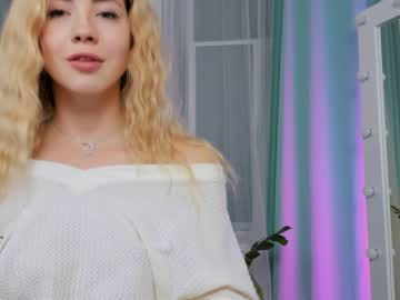 Nude cam girl emmi_rosee image #1443505
