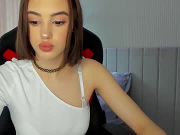 Nude cam girl angella_kleee image #1562135