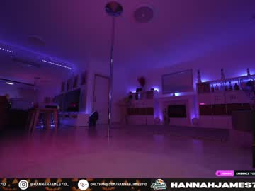 Nude cam girl hannahjames710 image #2895367