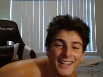 Nude cam man italianstalion1111 image #2960034