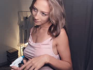 Nude cam girl wave_of_happy_ image #5469826