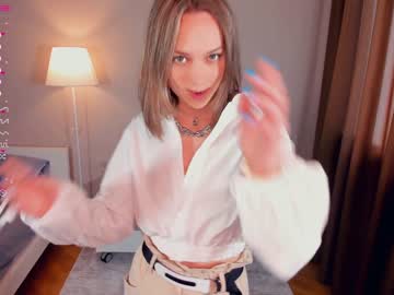 Nude cam girl maebulkley image #6762953