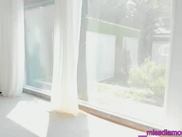 Nude cam girl miss_diamond__ image #6848521