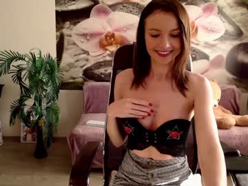 Nude cam girl jennycutey image #3149076