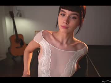 Nude cam girl luna_ai image #3059156