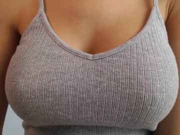 Nude cam girl eat_mee_out image #2993520