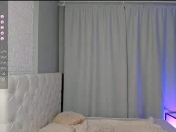 Nude cam girl mila_vita image #5264441