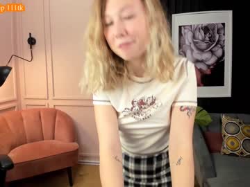 Nude cam girl lottie_shine image #3275950