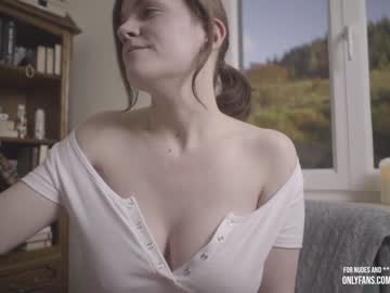 Nude cam girl claire_moulin image #416624