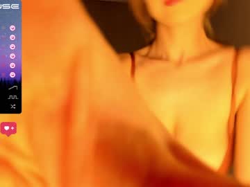 Nude cam girl mei_tin image #4507779