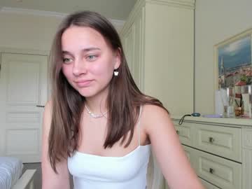 Nude cam girl eleonora_linn image #2362213