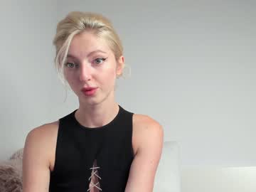 Nude cam girl yournaughtymiss image #117779
