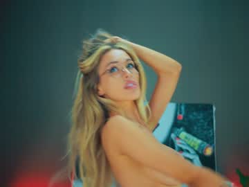 Nude cam girl kirsten_xxx image #1223601