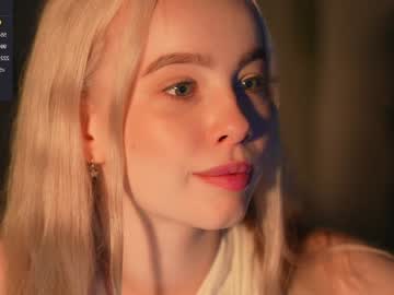 Nude cam girl mother__of__dragons image #5580696
