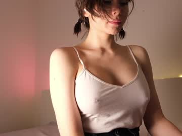 Nude cam girl reei__ image #4659410