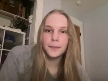 Nude cam girl daisykeach image #6273404