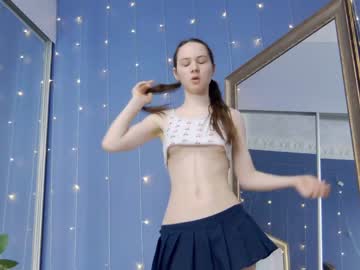 Nude cam girl kriskras__ image #4129898