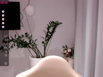 Nude cam girl small_blondee image #2456082