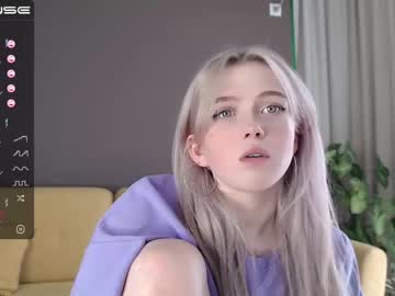 Nude cam girl small_blondee image #1563702