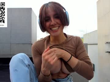 Nude cam girl vanandjuani image #4284384