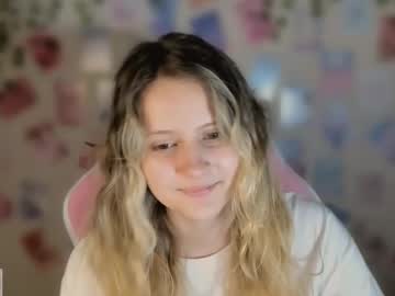 Nude cam girl amelienjames image #6975798