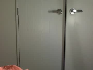 Nude cam girl cherrymidnightrose image #1570033