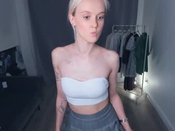 Nude cam girl lili_summer image #5630685