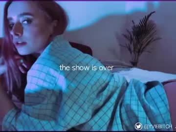 Nude cam girl _yvie_ image #5571501