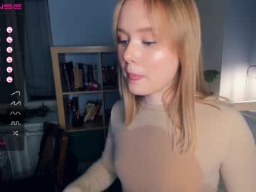 Nude cam girl sun_shiiine image #4141503