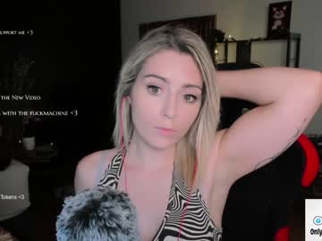 Nude cam girl kimilee22 image #1975608