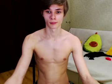 Nude cam man leon_lan image #1762145