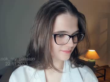 Nude cam girl look_my_passion image #5734781