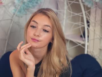 Nude cam girl moiragrise image #6993166