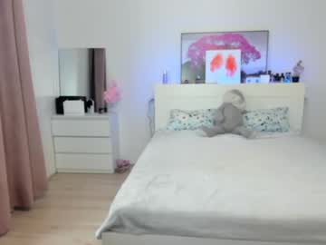 Nude cam girl _emiliaaa image #4266056
