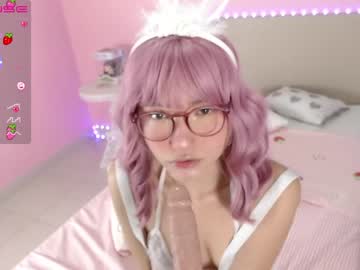 Nude cam girl little_effy18 image #1983517