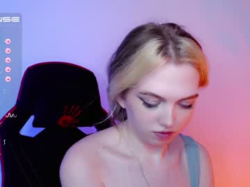 Nude cam girl small_blondee image #4266669