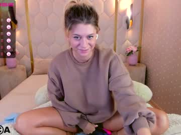 Nude cam girl millie_milf image #3380264