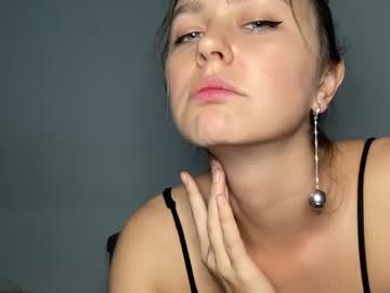 Nude cam girl ariana_babe_ image #4340580