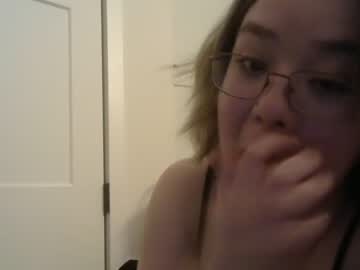 Nude cam girl ftarh18 image #4402197
