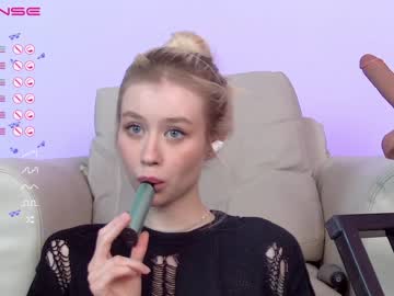 Nude cam girl shycinderella image #4123381