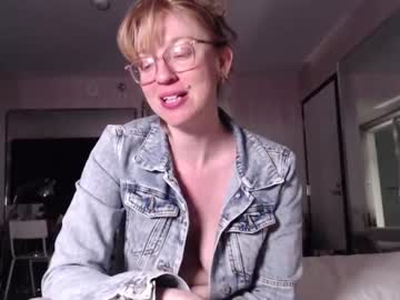 Nude cam girl pretendlunch image #1331822