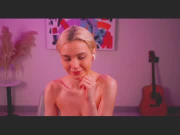 Nude cam girl luna_ai image #956091