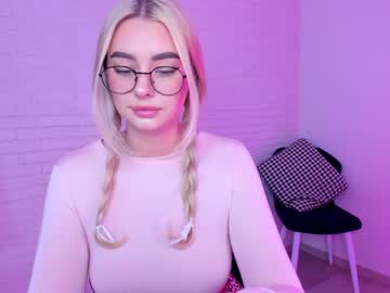 Nude cam girl 8a8y_nura image #1519577