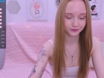 Nude cam girl hillikitt image #3364169
