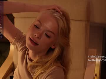 Nude cam girl sonyaplush image #2984199